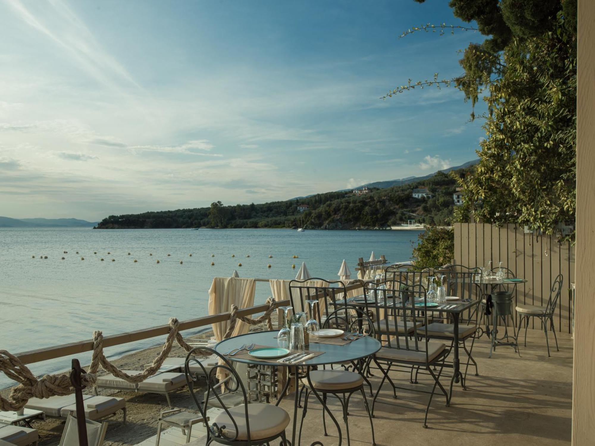 Six Keys Hotell Áfissos Eksteriør bilde