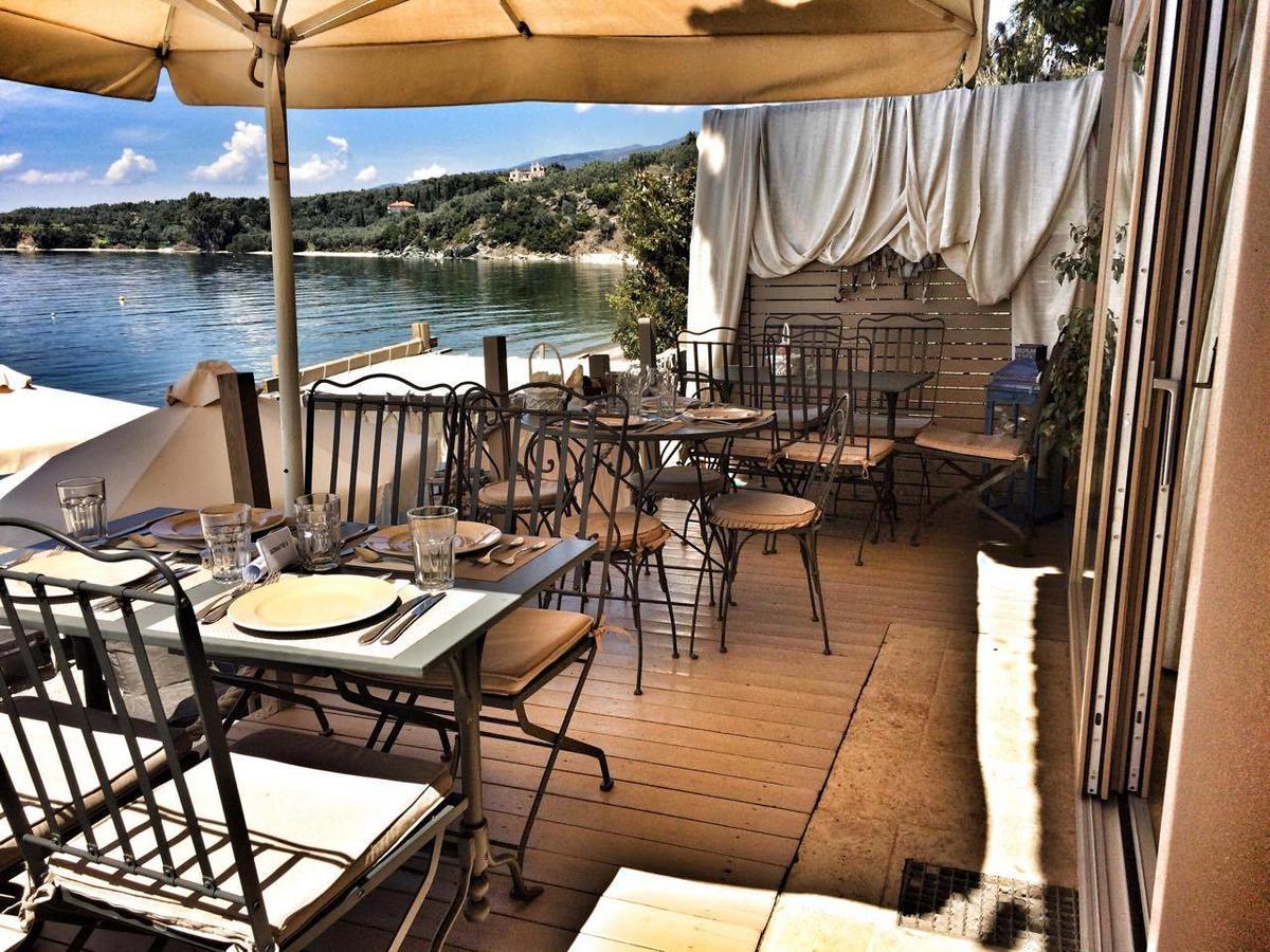 Six Keys Hotell Áfissos Eksteriør bilde